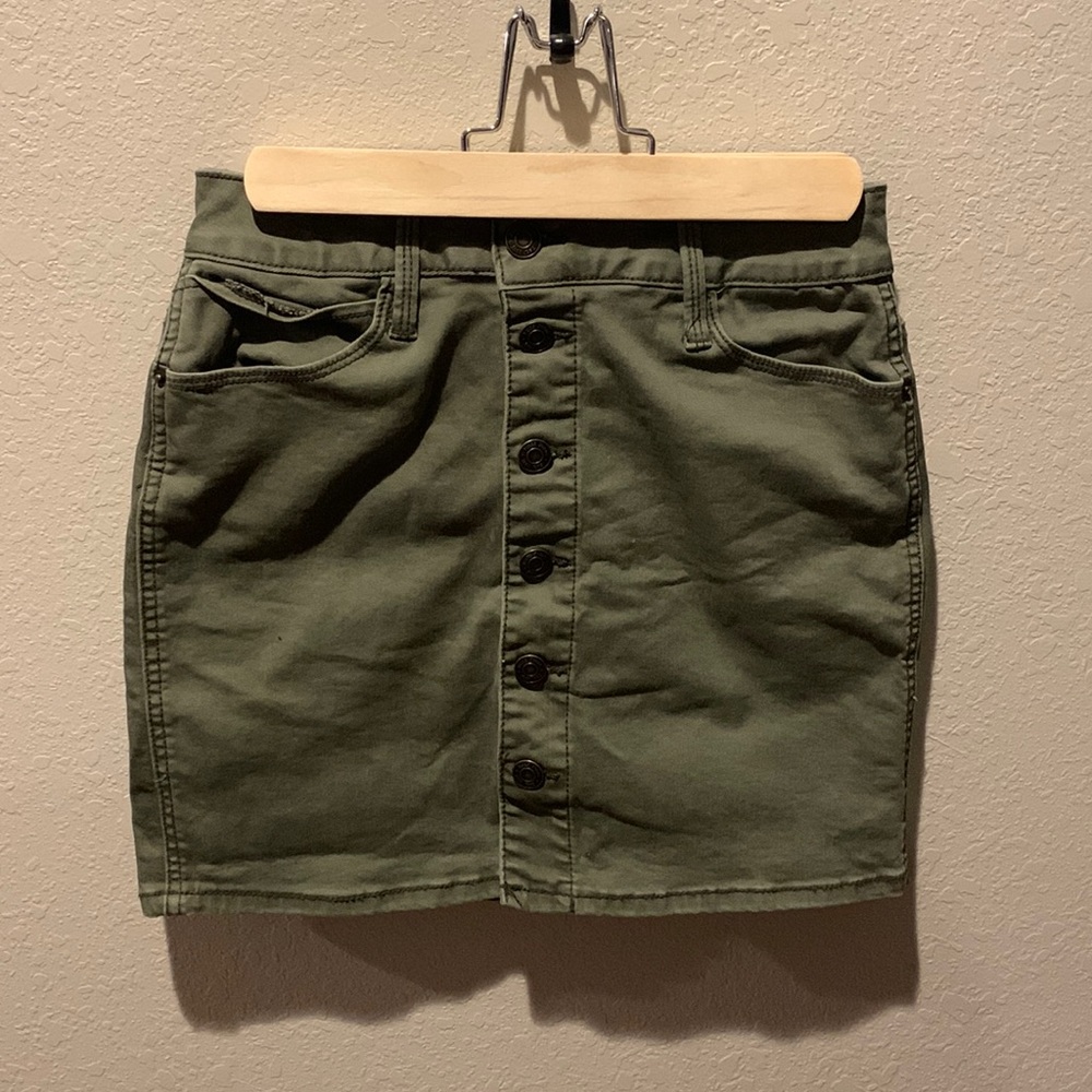 Mudd Skirt